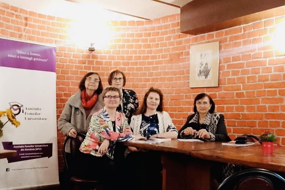 Asociația Femeilor Universitare a organizat Ziua Porților Deschise, o zi dedicată dialogului, donațiilor și bucuriei revederii membrelor.